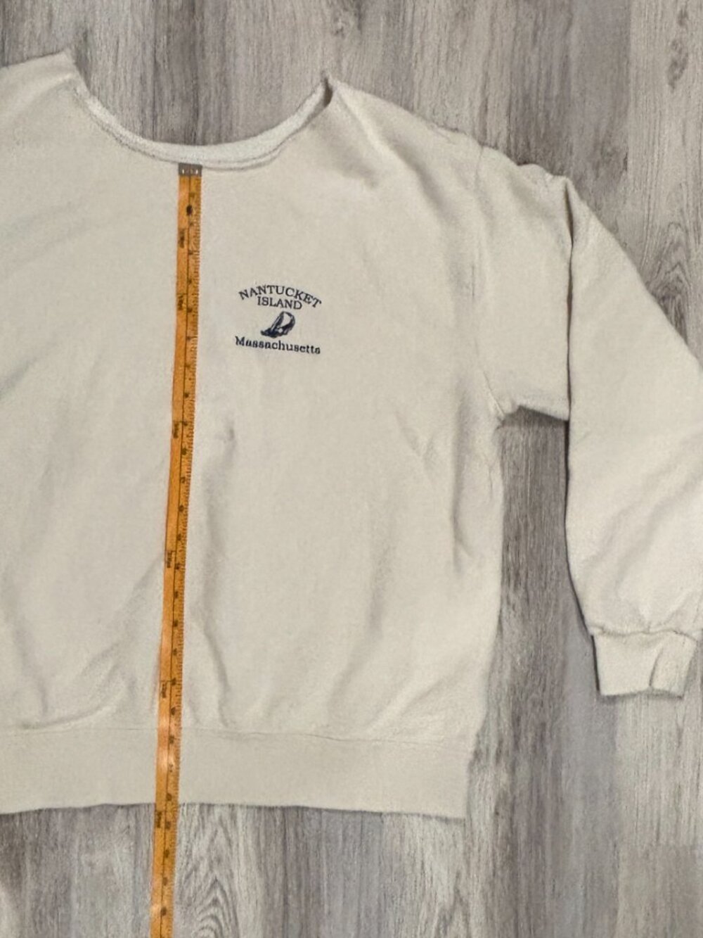 š¤ Brandy Melville Nantucket Island Sweatshirt š¤ - Picture 5 of 5